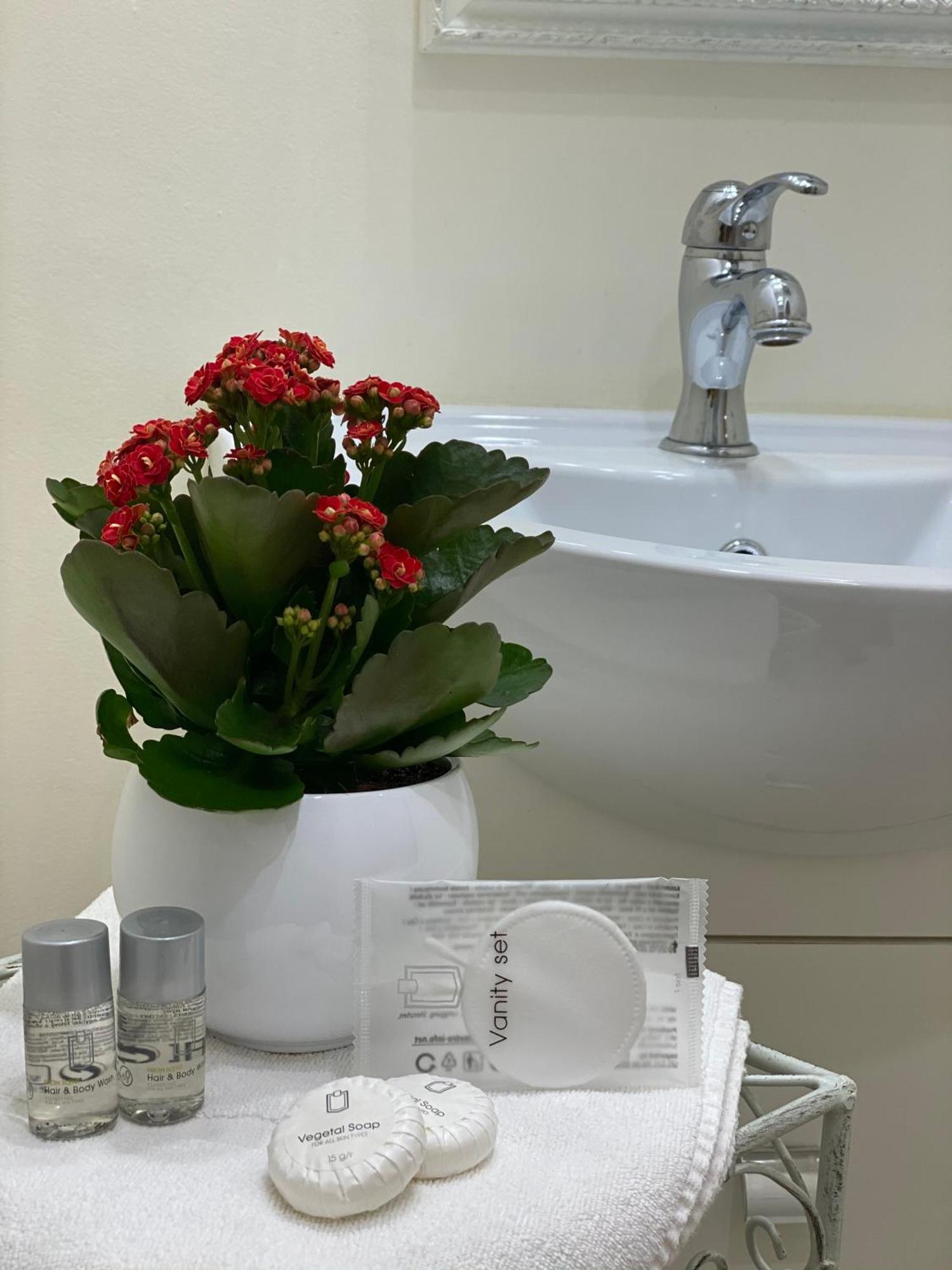 Dai 3 Santi Bed & Breakfast Lecce Ngoại thất bức ảnh